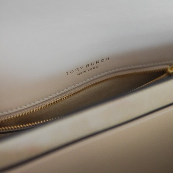 TORY BURCH MILLER BAG IN TAN AND CREAM - Picture 8 of 11
